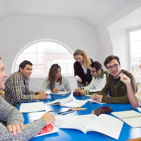 English school open to face to face classes - Nacel English School London